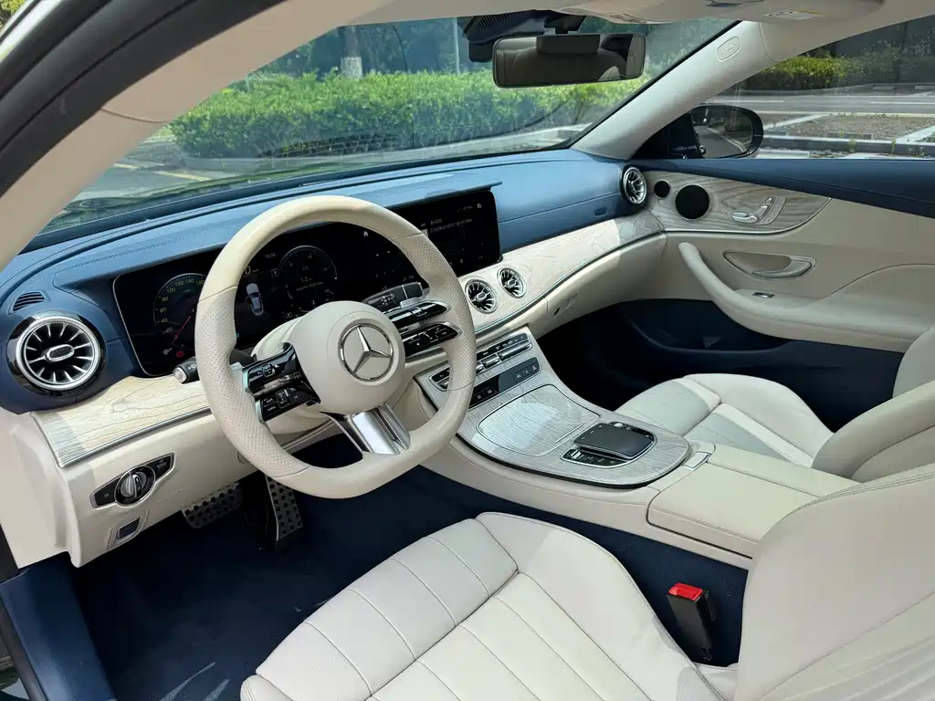 Mercedes-Benz E-Class 2022 — фото 4