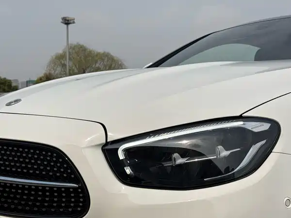 Mercedes-Benz E-Class 2023