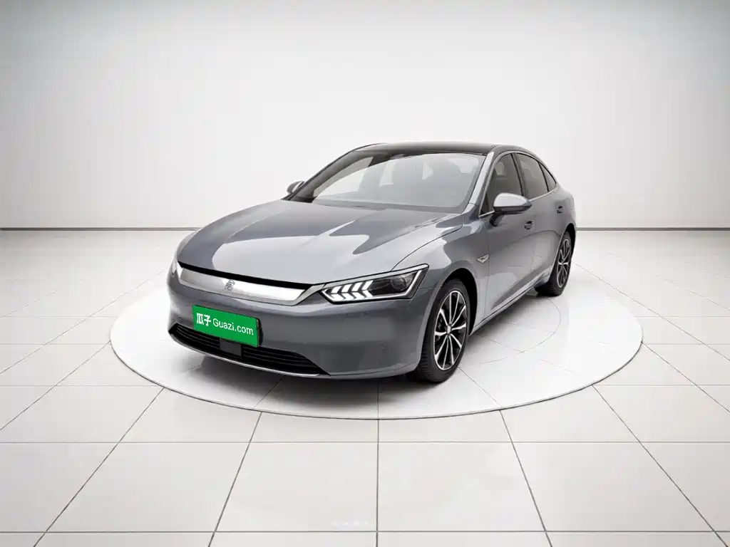 BYD Qin PLUS 2022 — фото 1