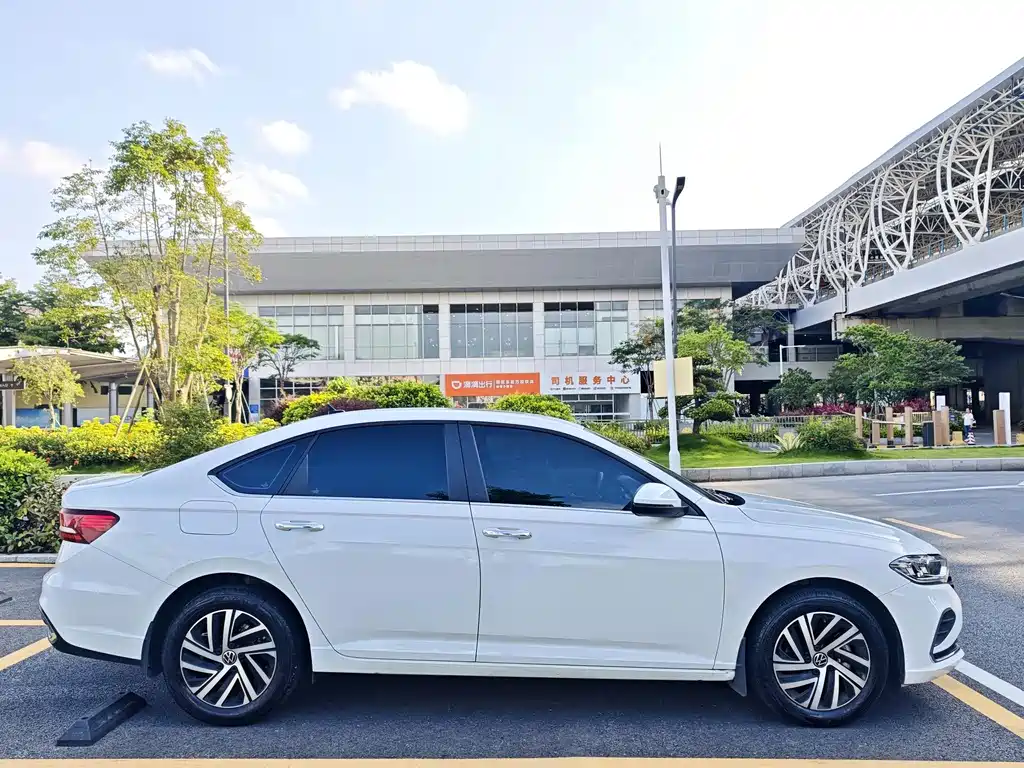 Volkswagen Lavida 2022