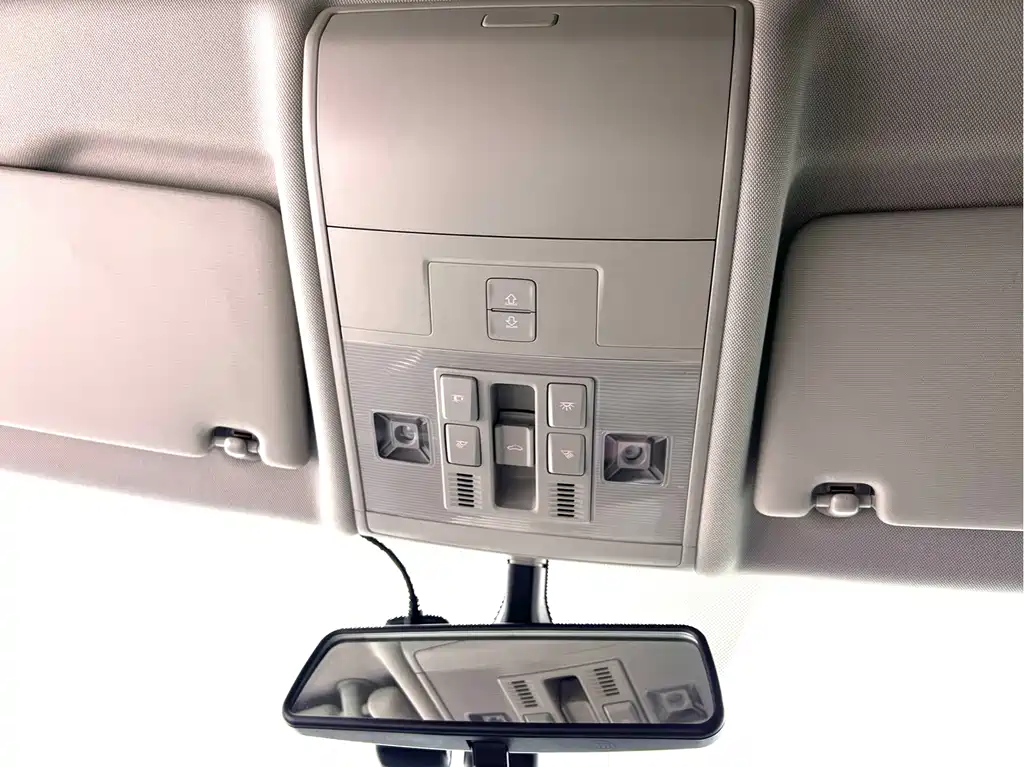 Volkswagen Tiguan L 2022 — фото 17