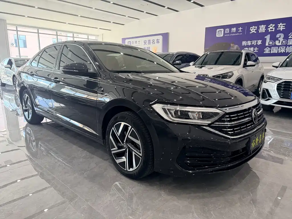 Volkswagen Sagitar 2022
