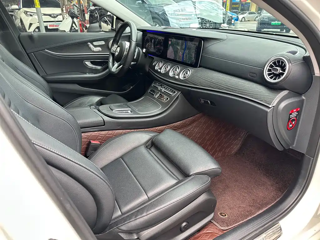 Mercedes-Benz E-Class 2020 — фото 10