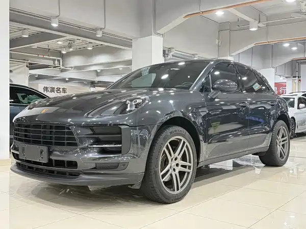 Porsche Macan 2021