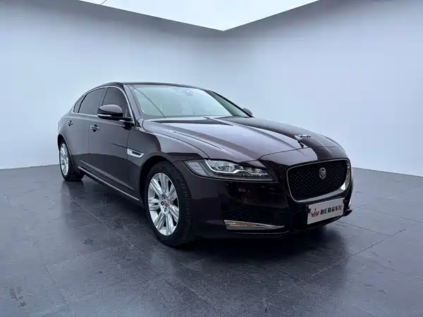 Jaguar XFL 2018