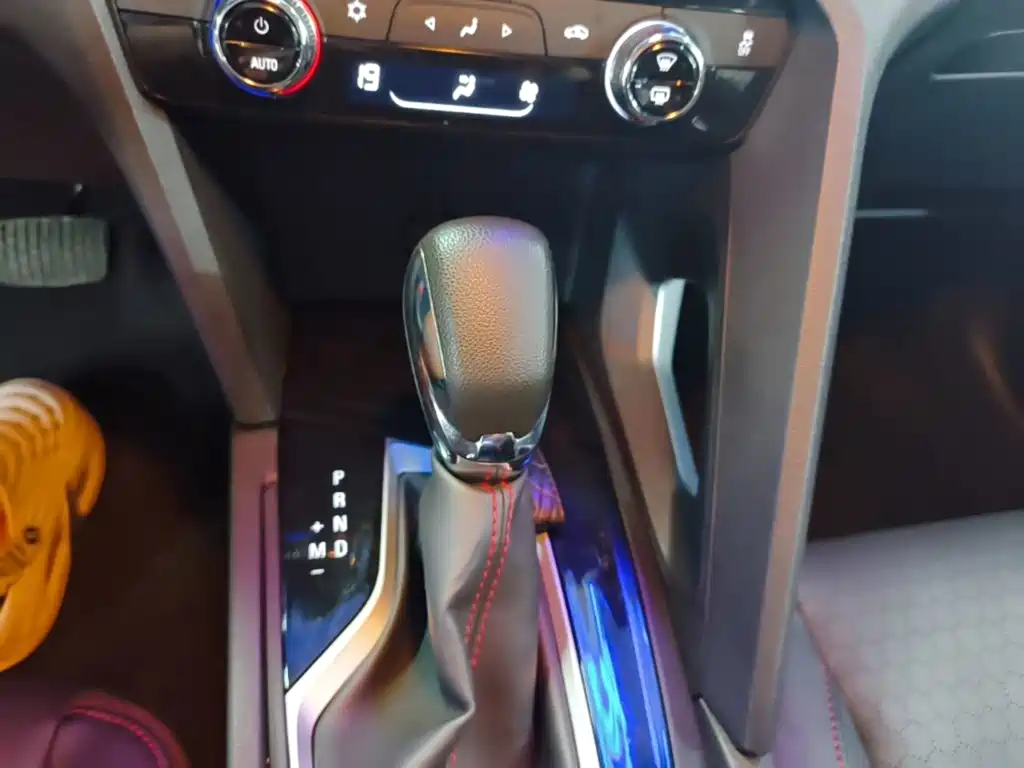 Chevrolet Orlando 2019 — фото 14