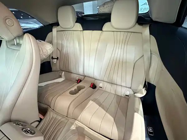 Mercedes-Benz E-Class 2022