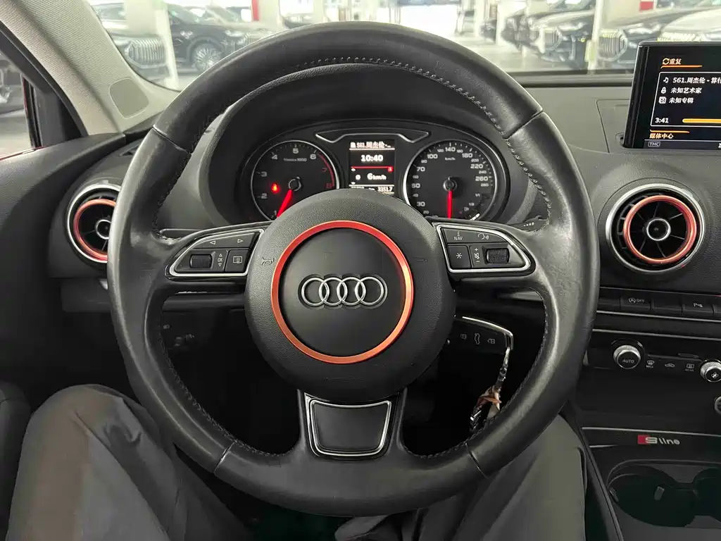 Audi A3 2016 — фото 11