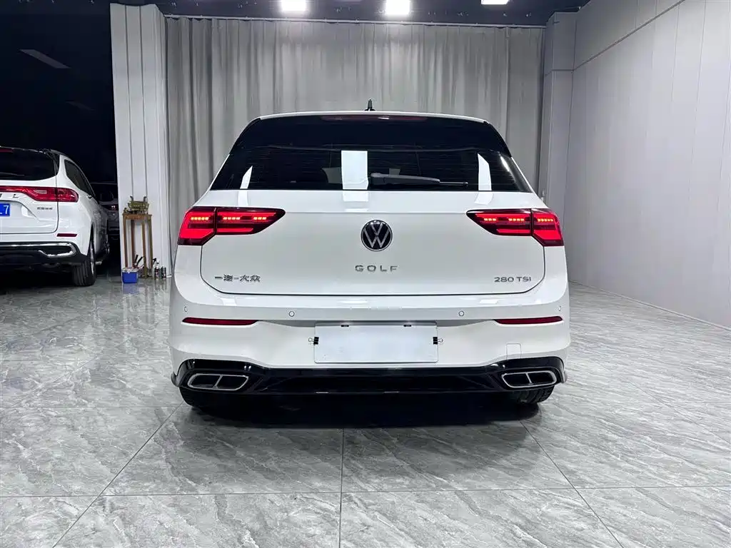 Volkswagen Golf 2022