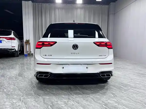 Volkswagen Golf 2022