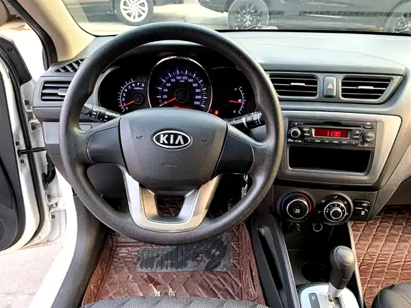 Kia K2 2012