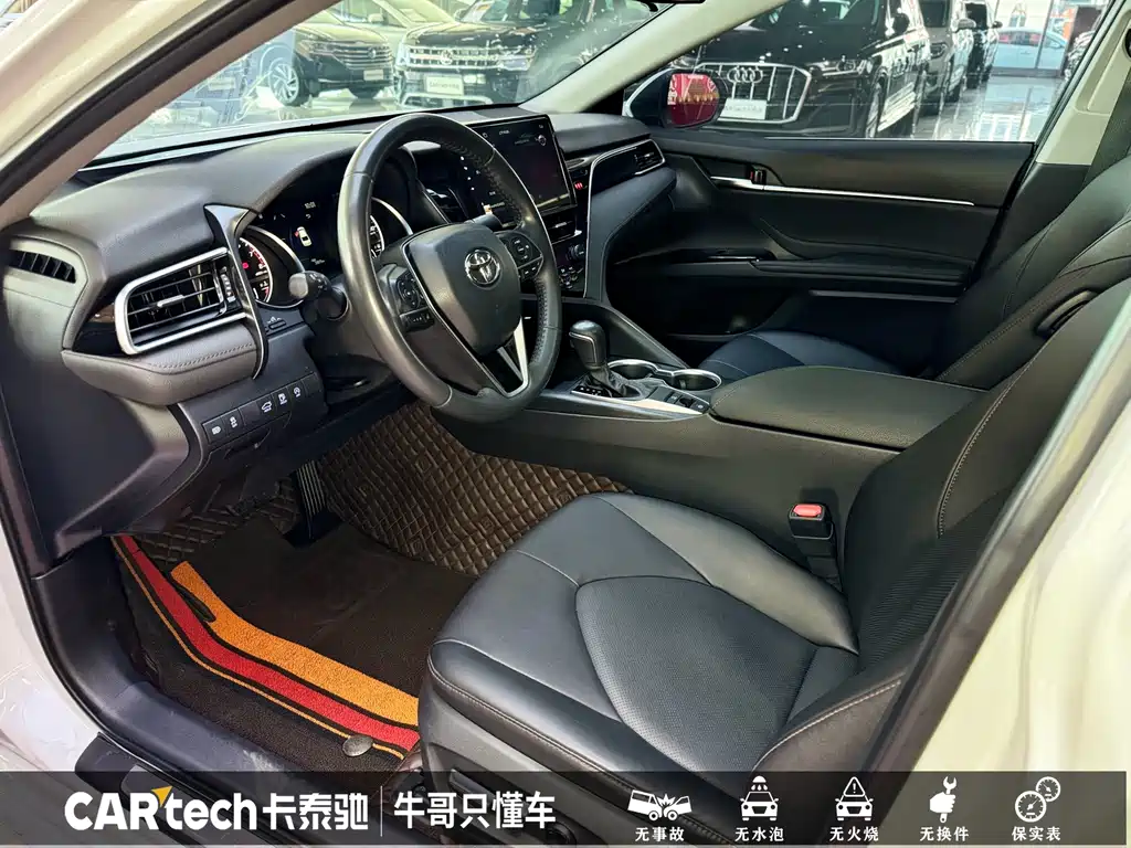 Toyota Camry 2022 — фото 11