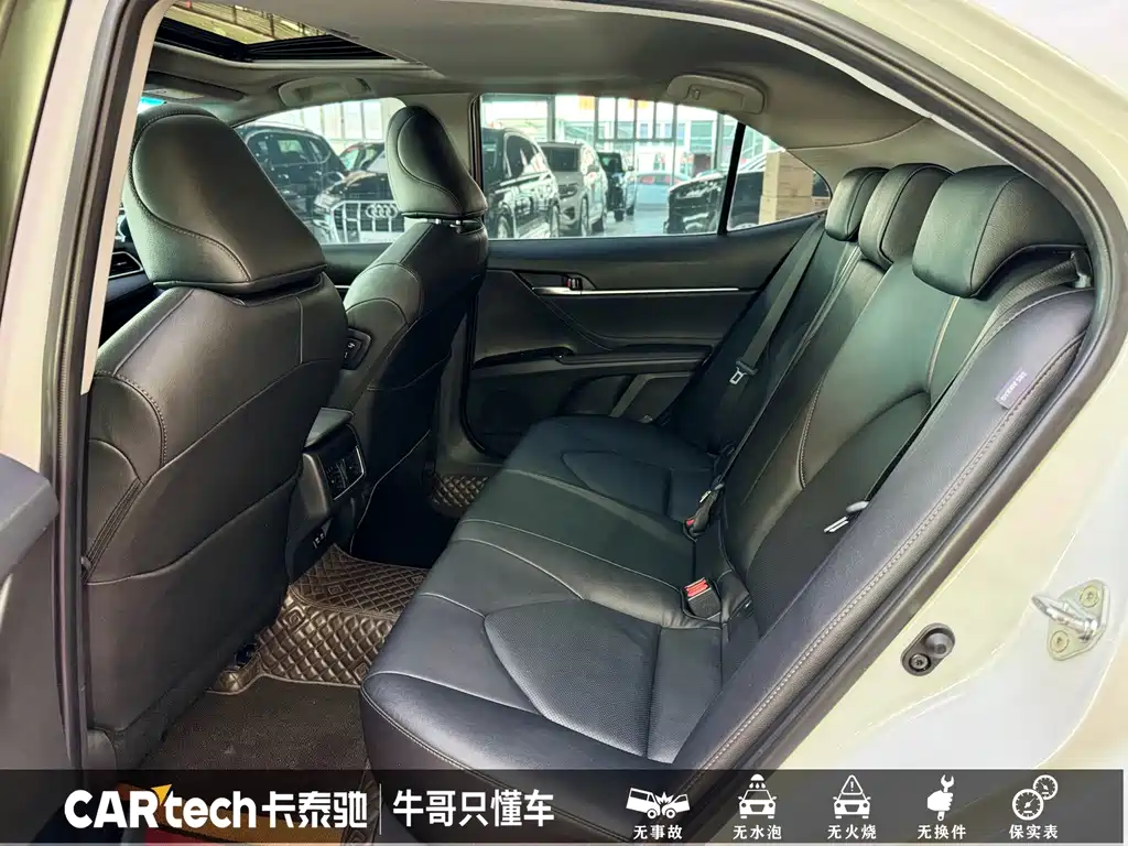 Toyota Camry 2022 — фото 17