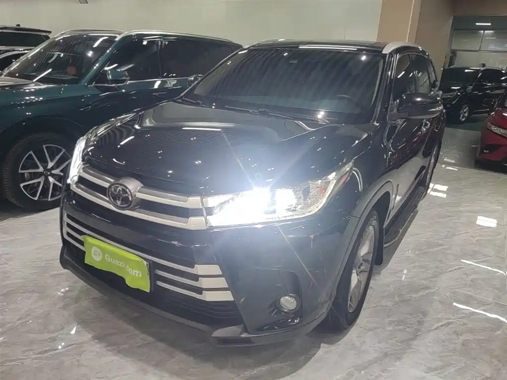 Toyota Highlander 2018 — фото 2