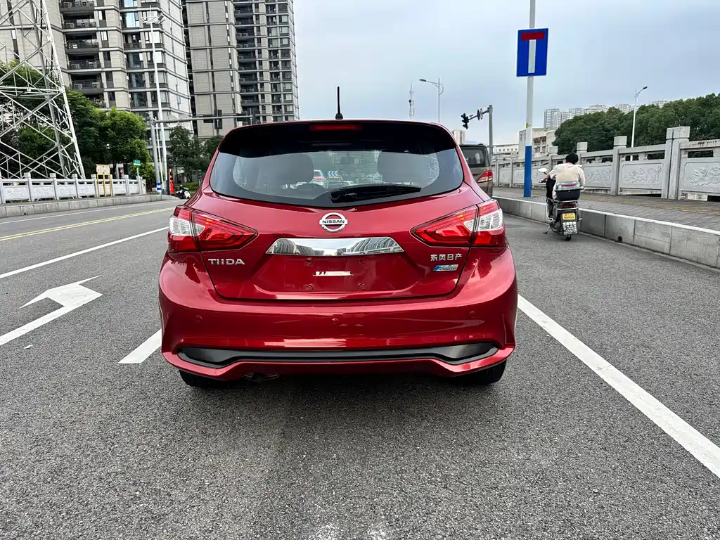 Nissan Tiida 2019 — фото 10
