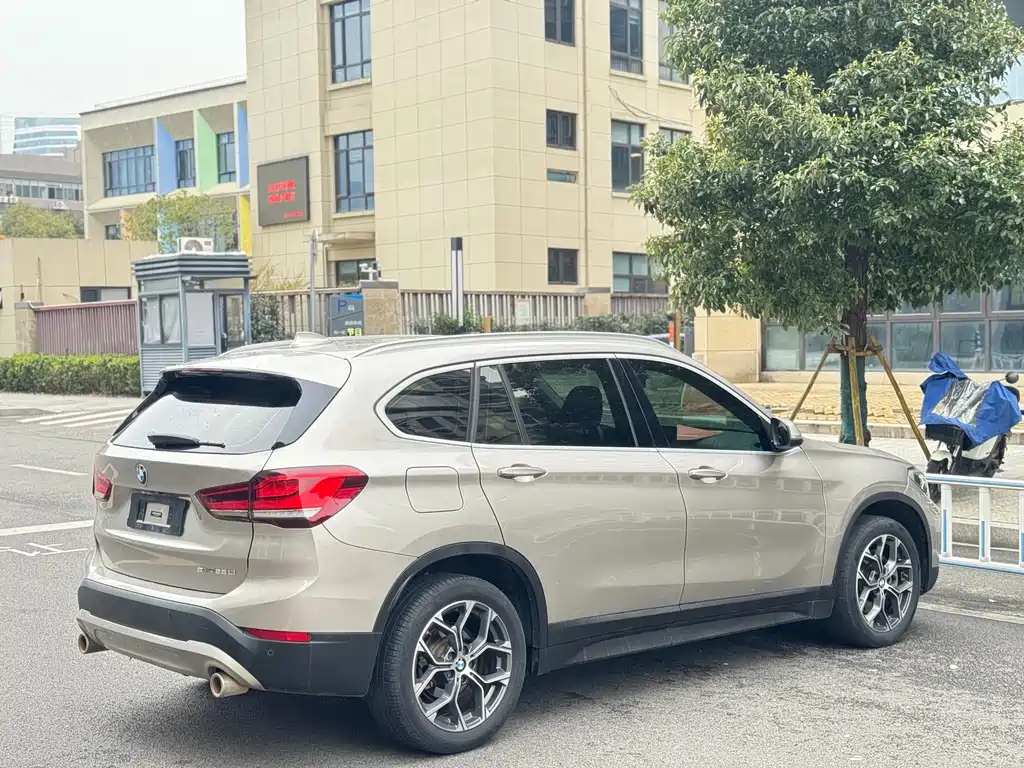 BMW X1 2021