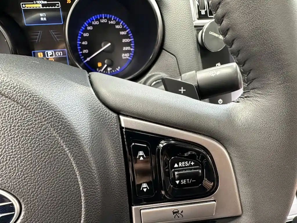 Subaru Legacy 2017 — фото 12