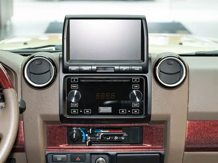 Toyota Land Cruiser 2024 — фото 15