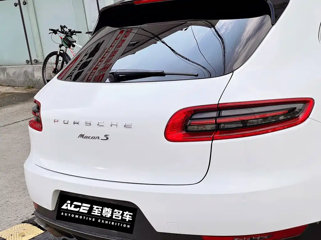 Porsche Macan 2018 — фото 9