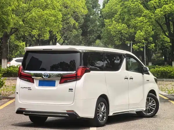 Toyota Alphard 2021