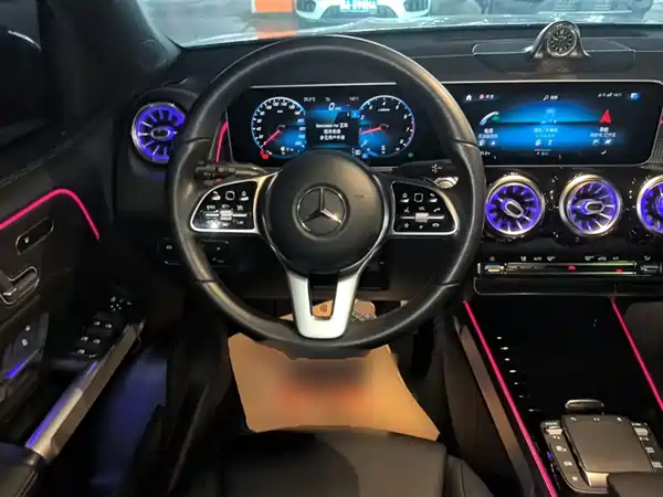 Mercedes-Benz GLB 2020