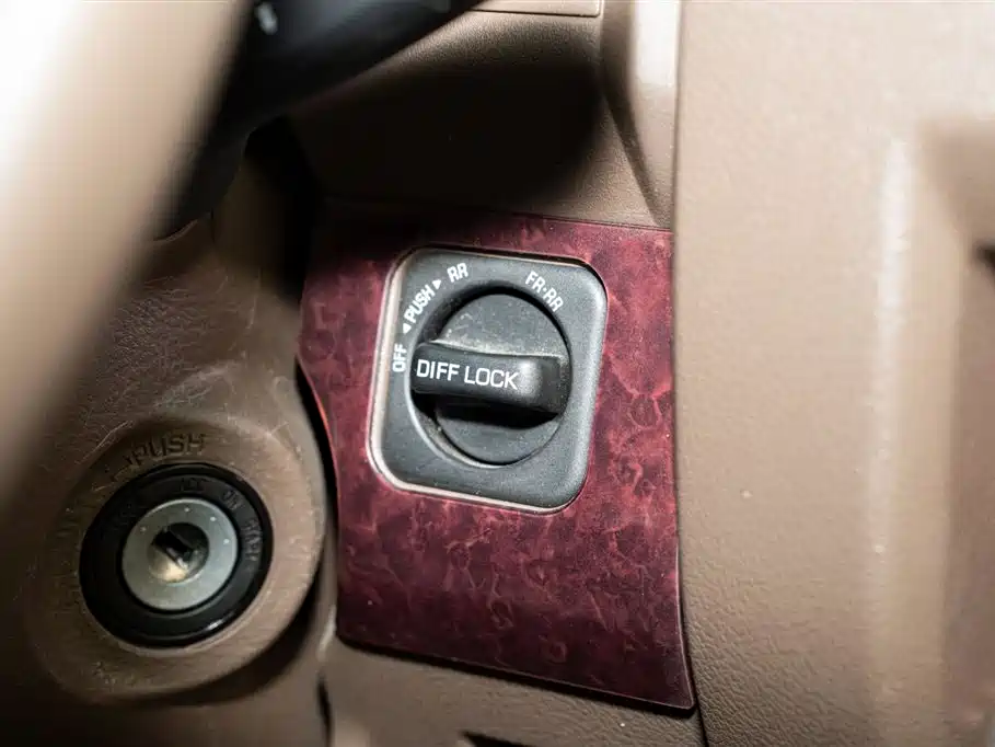 Toyota Land Cruiser 2024 — фото 14
