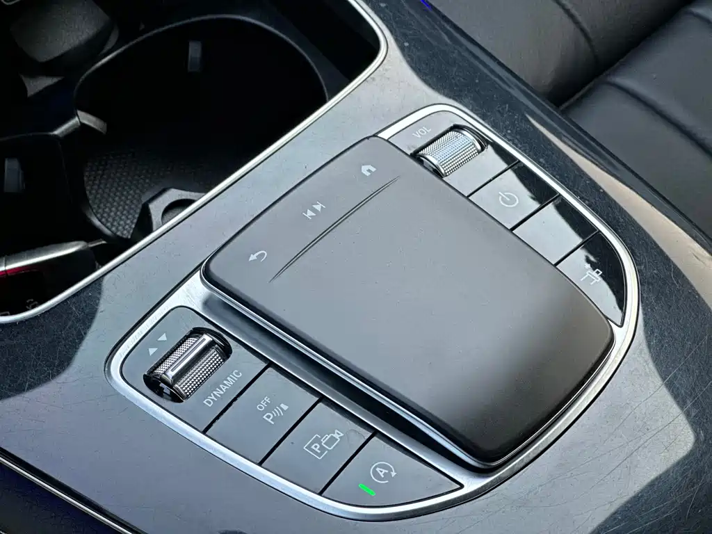 Mercedes-Benz E-Class 2021 — фото 13