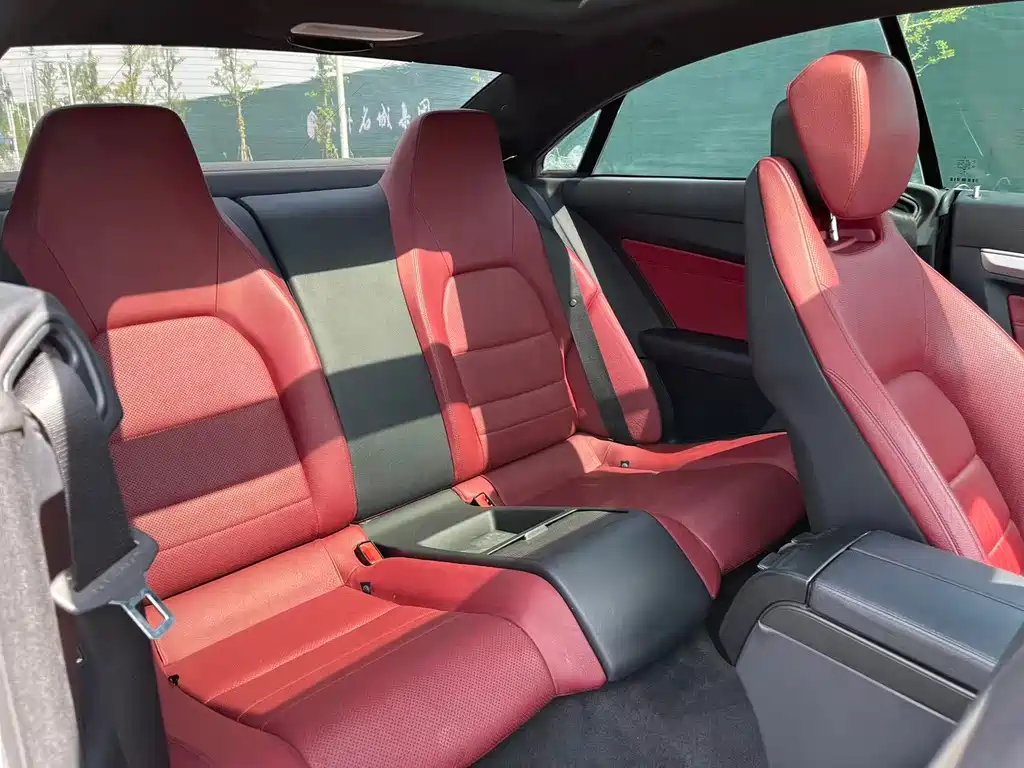 Mercedes-Benz E-Class 2015 — фото 16