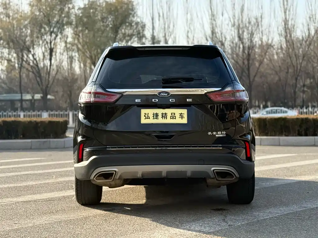 Ford Edge 2022 — фото 11