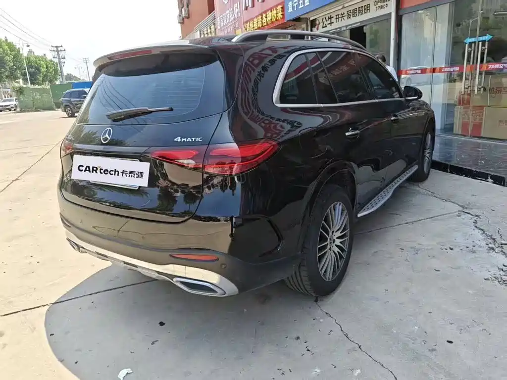 Mercedes-Benz GLC 2025