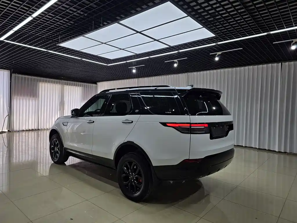 Land Rover Discovery 2018 — фото 7