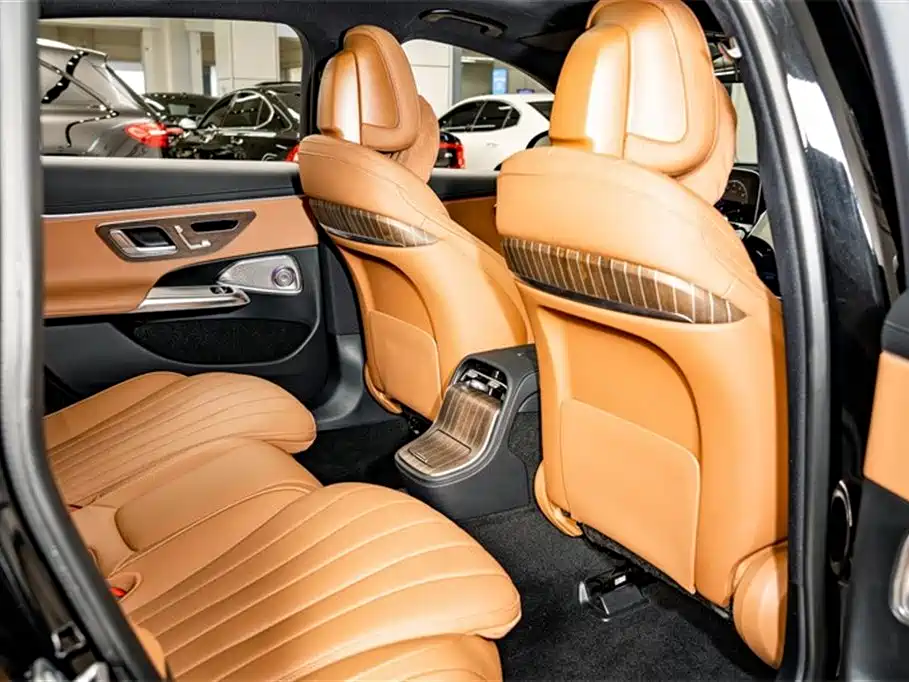 Mercedes-Benz E-Class 2025 — фото 22