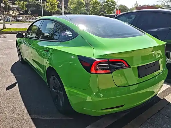 Tesla Model 3 2021