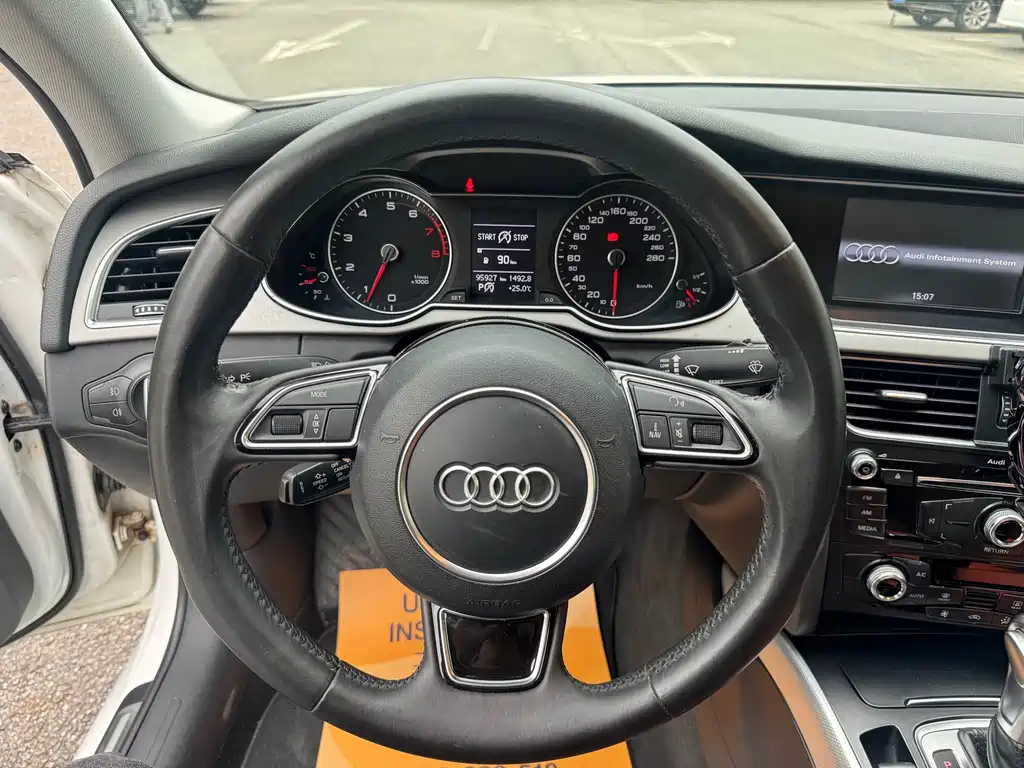 Audi A4L 2015 — фото 8