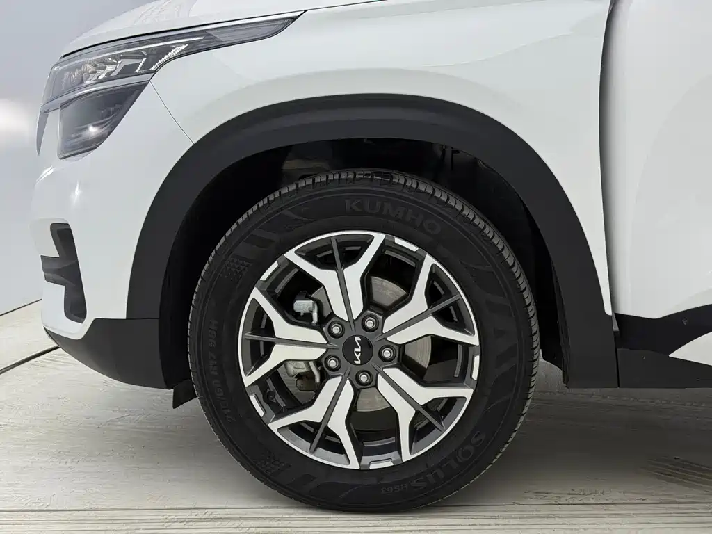 Kia KX3 2022 — фото 19
