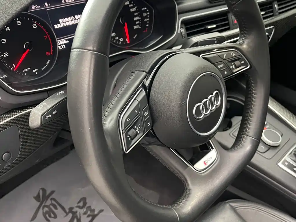 Audi A4L 2019 — фото 19