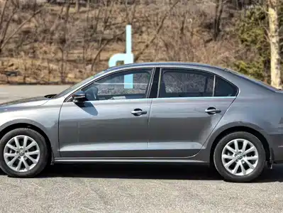Volkswagen Sagitar 2014