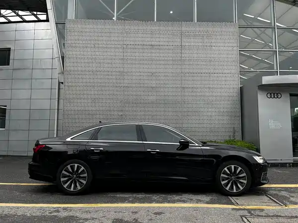 Audi A6L 2020