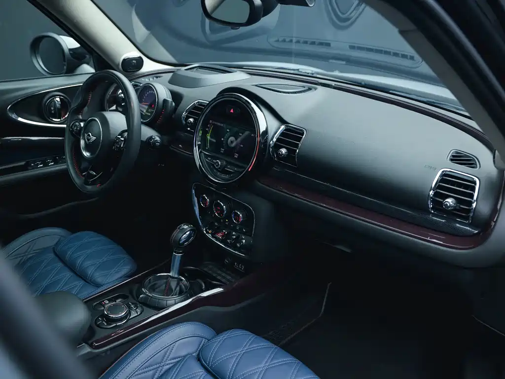 MINI Clubman 2017 — фото 21