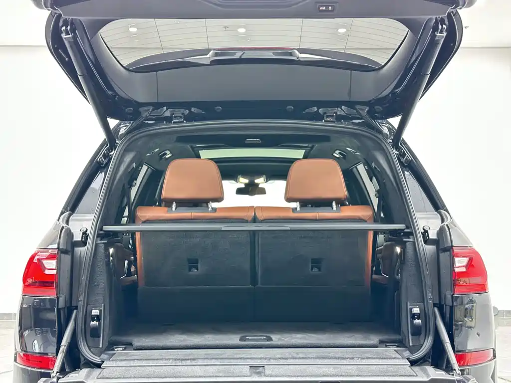 BMW X7 2021 — фото 27