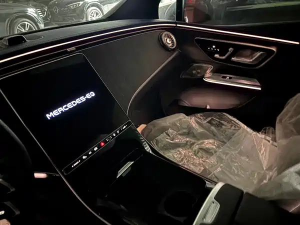 Mercedes-Benz EQE 2025