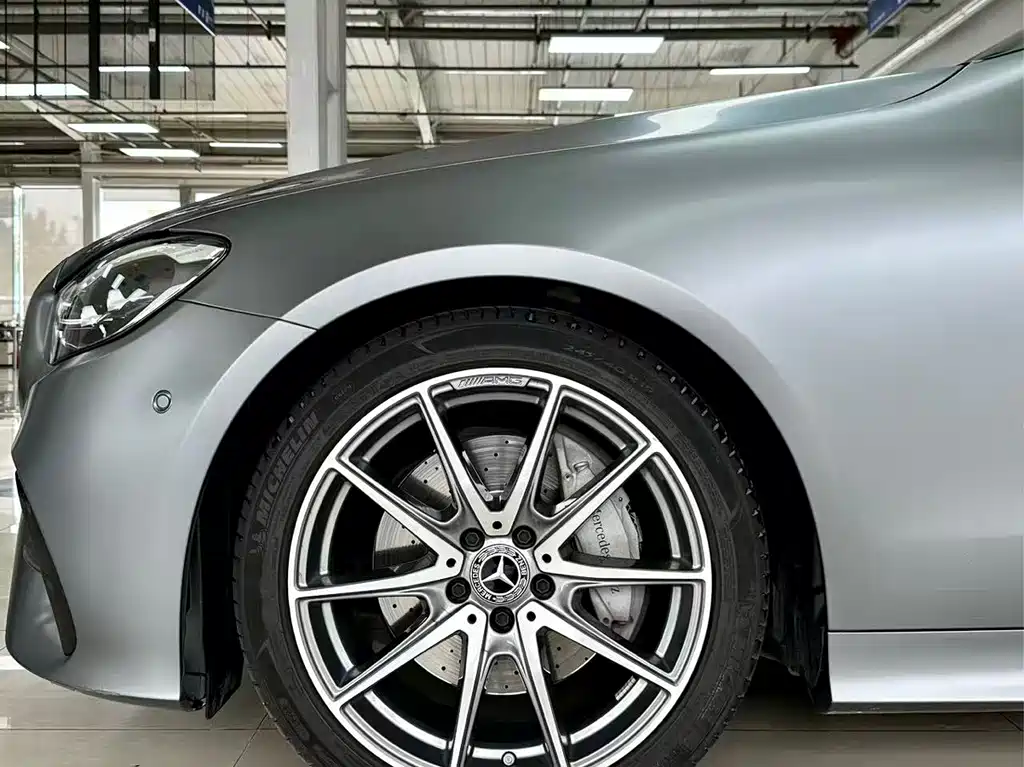 Mercedes-Benz E-Class 2023 — фото 19