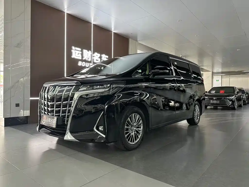 Toyota Alphard 2021 — фото 1