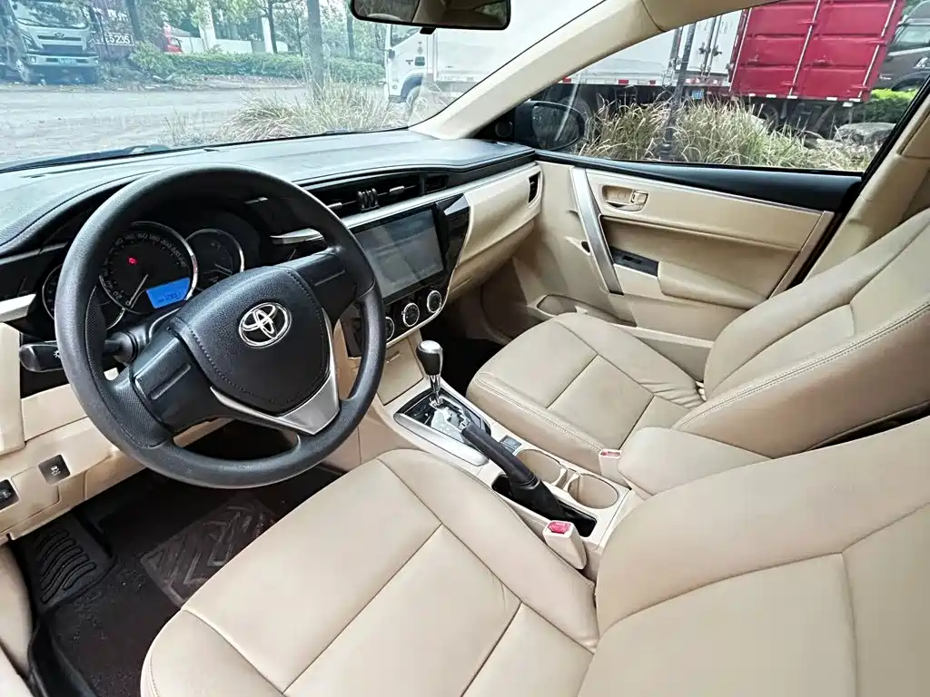 Toyota Corolla 2017 — фото 11