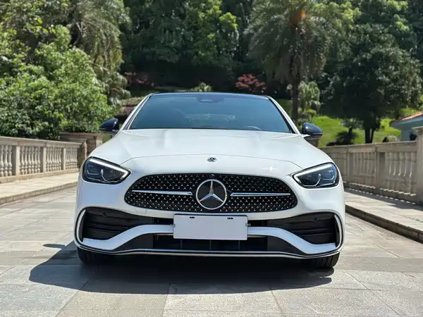 Mercedes-Benz C-Class 2023