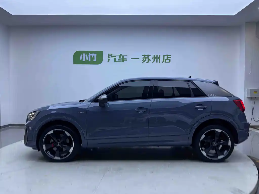 Audi Q2L 2022