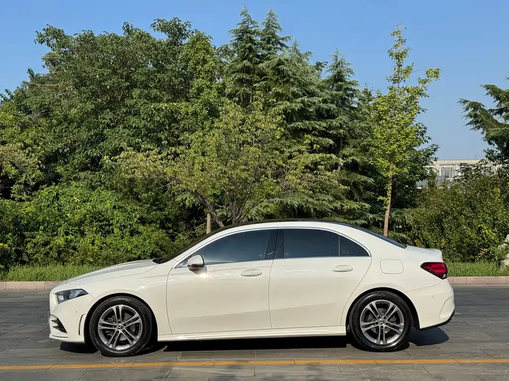 Mercedes-Benz A-Class 2021
