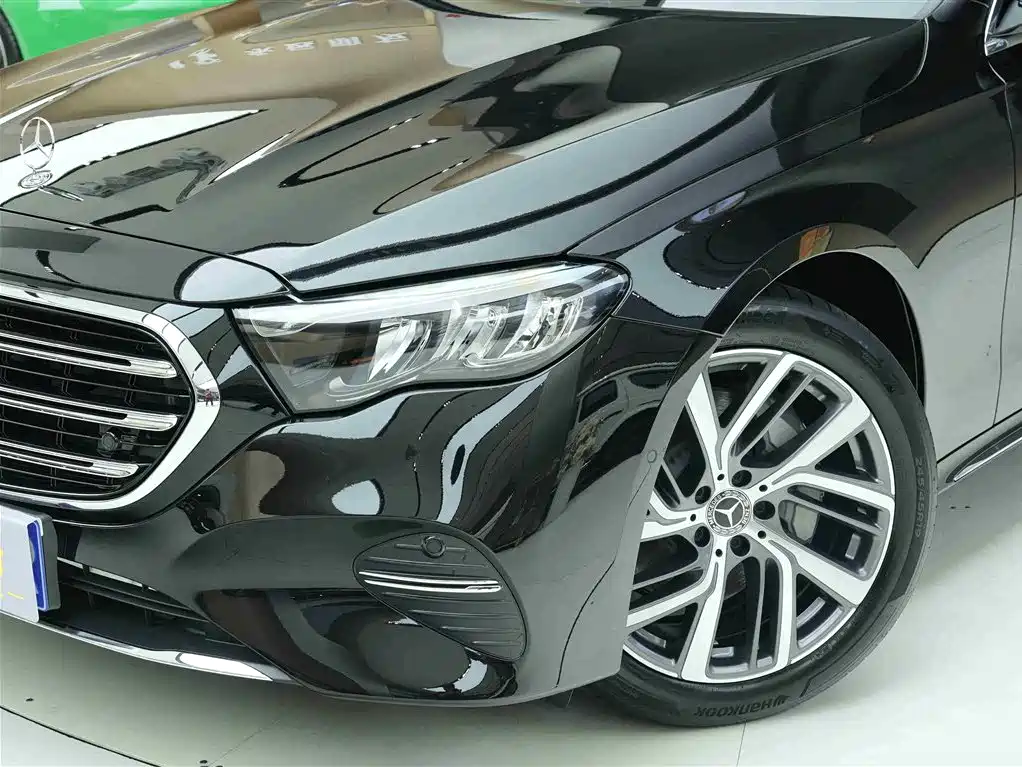 Mercedes-Benz E-Class 2025 — фото 23