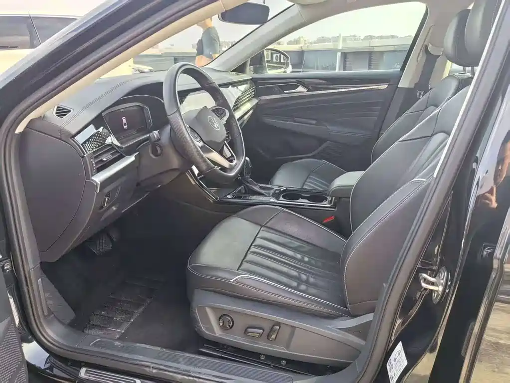 Volkswagen Passat 2022