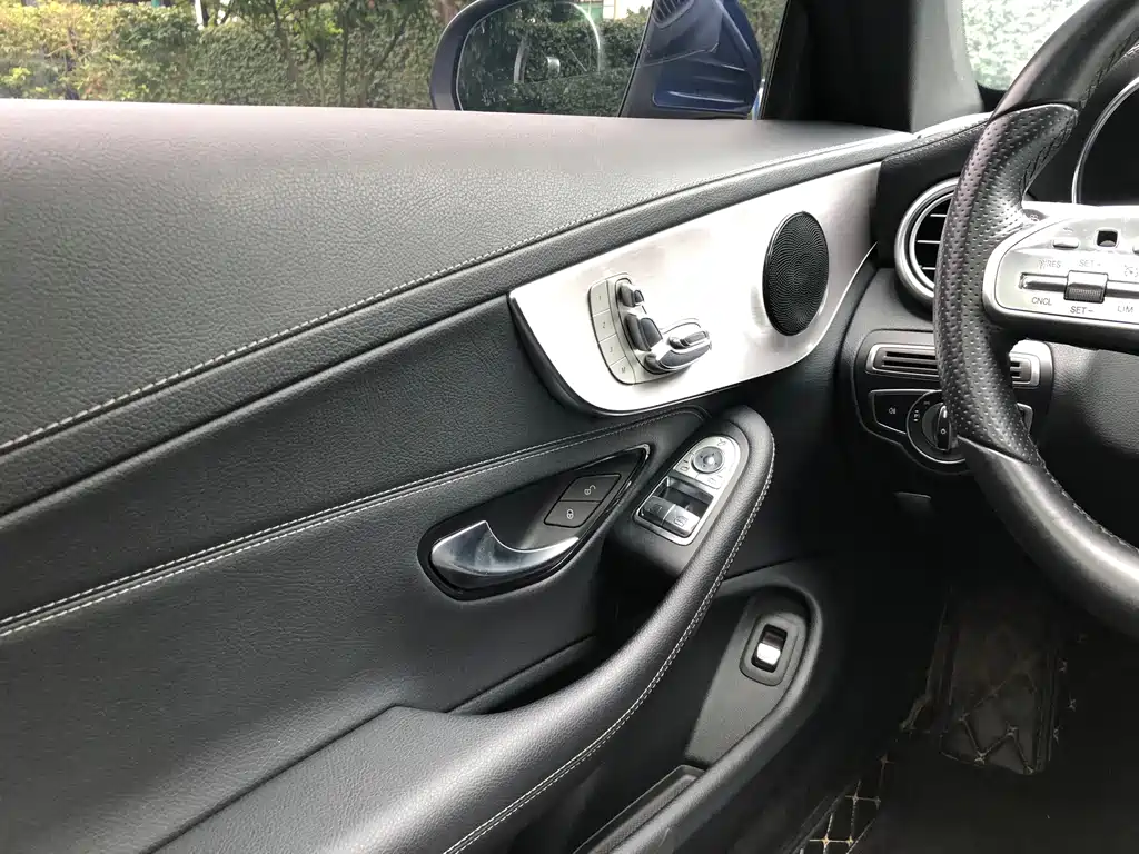 Mercedes-Benz C-Class 2020 — фото 10